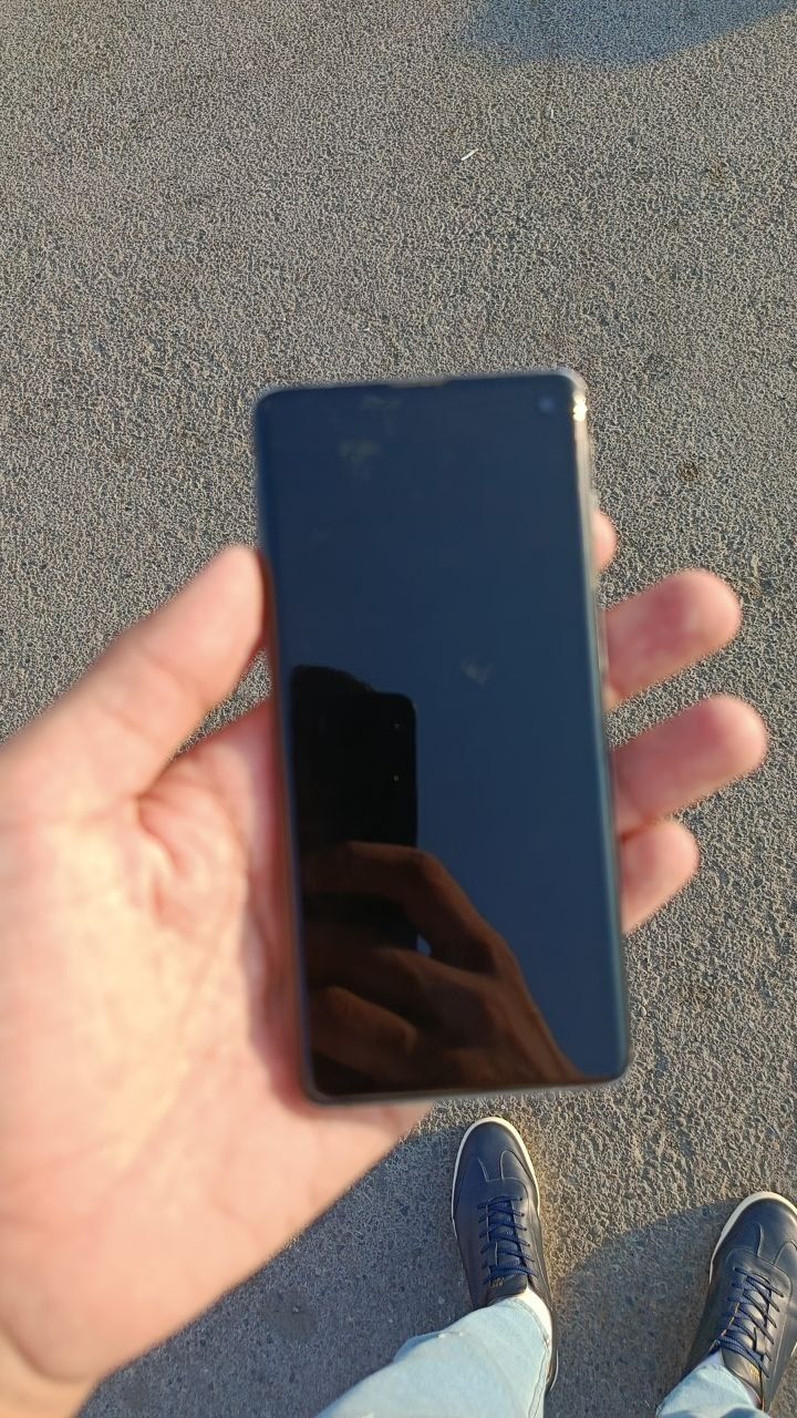 Samsung s10 8/128gb
