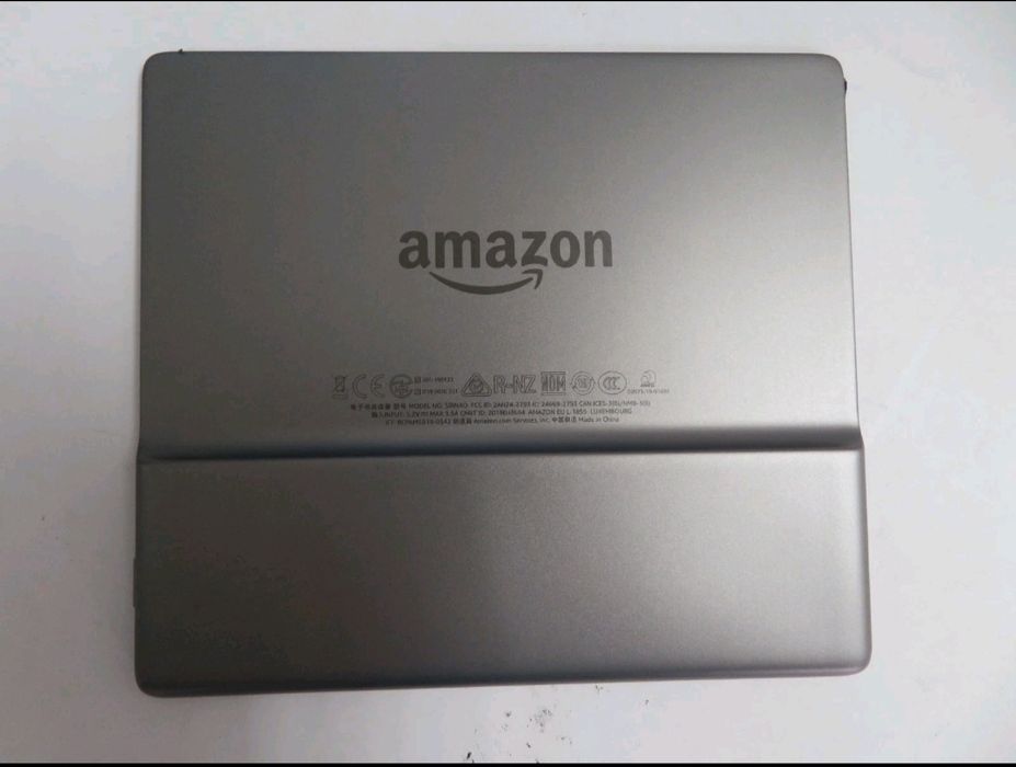 Kindle Oasis 10th поколение 32gb с калъф