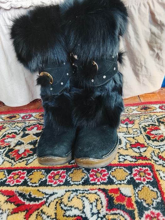 Продам теплые сапожки