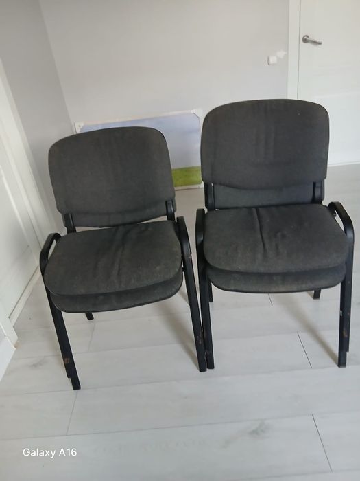 Стулья по 1000 тенге