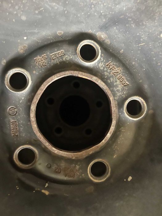 Vand roti complete de iarna 205/30 R16 Audi A4 B 8