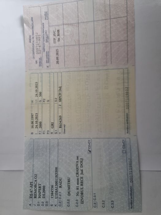 Remorcă axă dublă , 2000 kg.