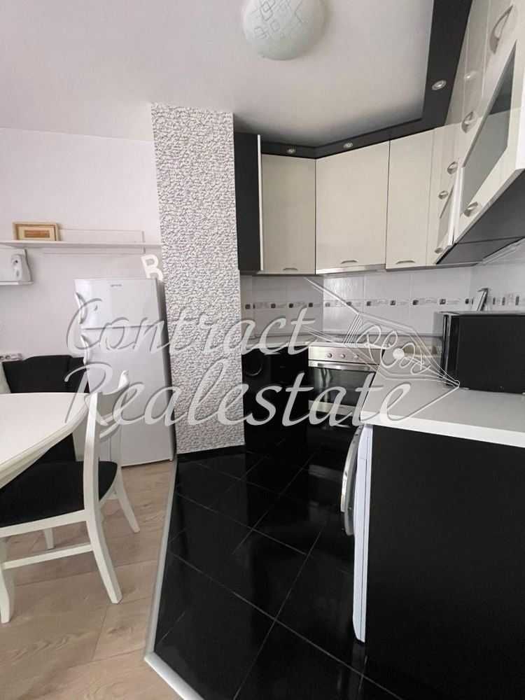 Дава се под наем Двустаен апартамент в Варна, Левски - 65 кв.м за 382.5 € - Снимка #1