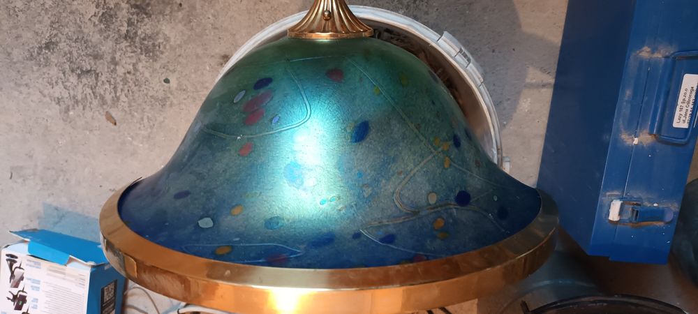 Aplice de perete cu sticla murala . Noi nouțe.