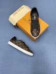 Adidasi Louis Vuitton-colectia noua -Mărimi 40-44 . Poze reale ! produ