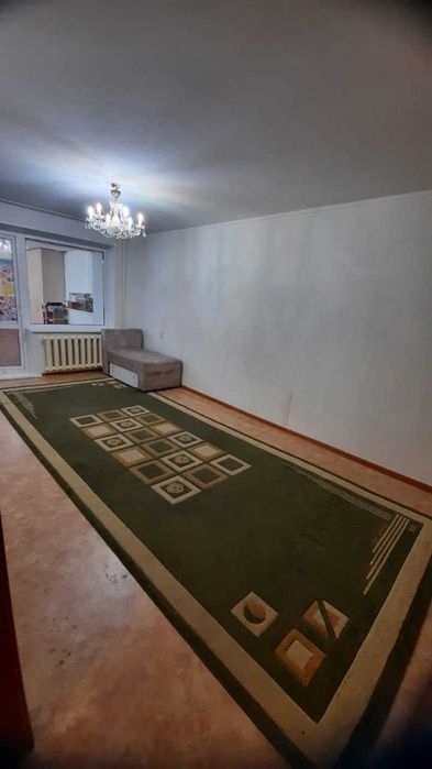 Продаю 3-х комн Квартиру 7 микрорайон