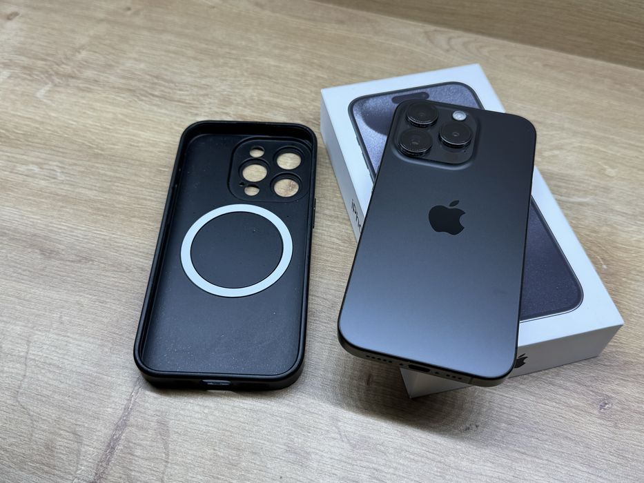 iPhone 15 Pro 256Gb Black titanium 97% battery life