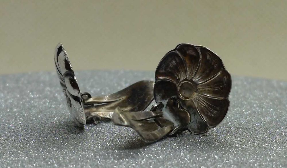 Cercei clips rozetă florală – argint 830 Hugo Grün