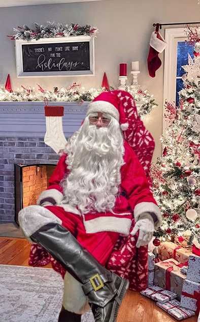 Mos Craciun de inchiriat