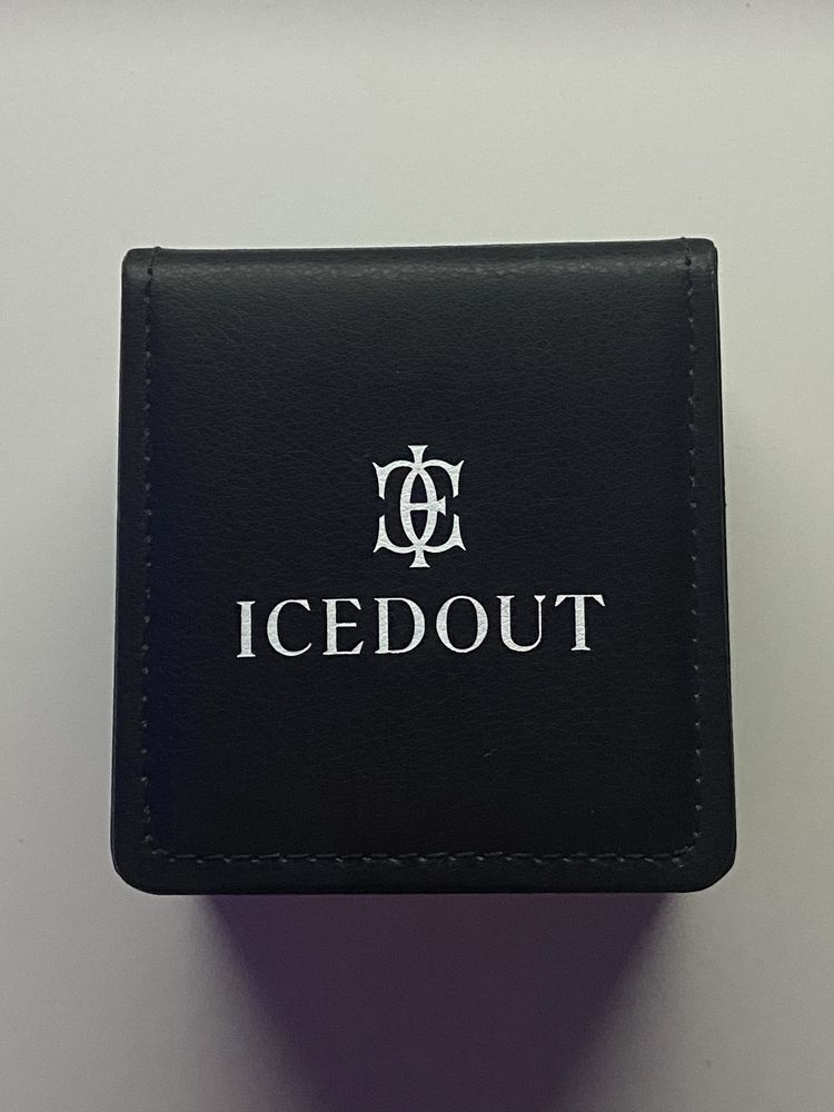 Часовник Iced Out (Onyx)