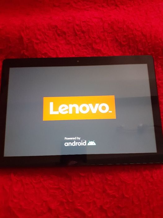 Vand tableta Lenovo  TB-X505F NOUA