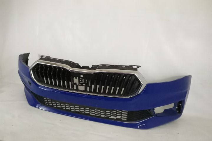 Предна броня Оригинална В добро състояние Шкода Фабия 4 / Skoda Fabia