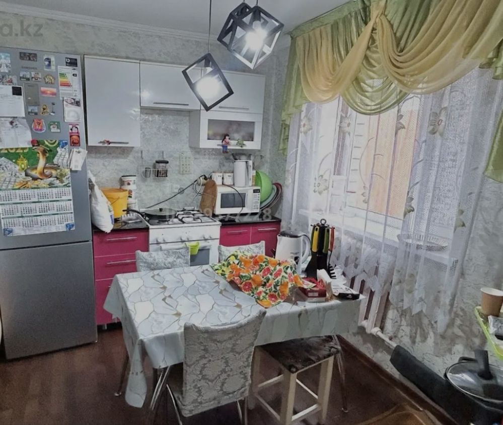 Продам частный благоустроенный дом из 4-х комн.