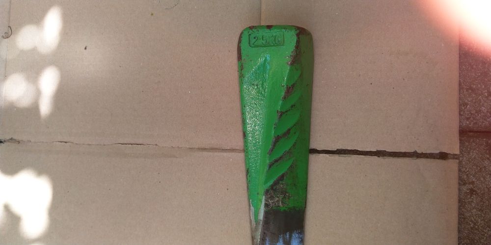 Vând crapator lemne