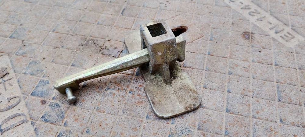 Всички артикули са на отделна цена  по договаряне