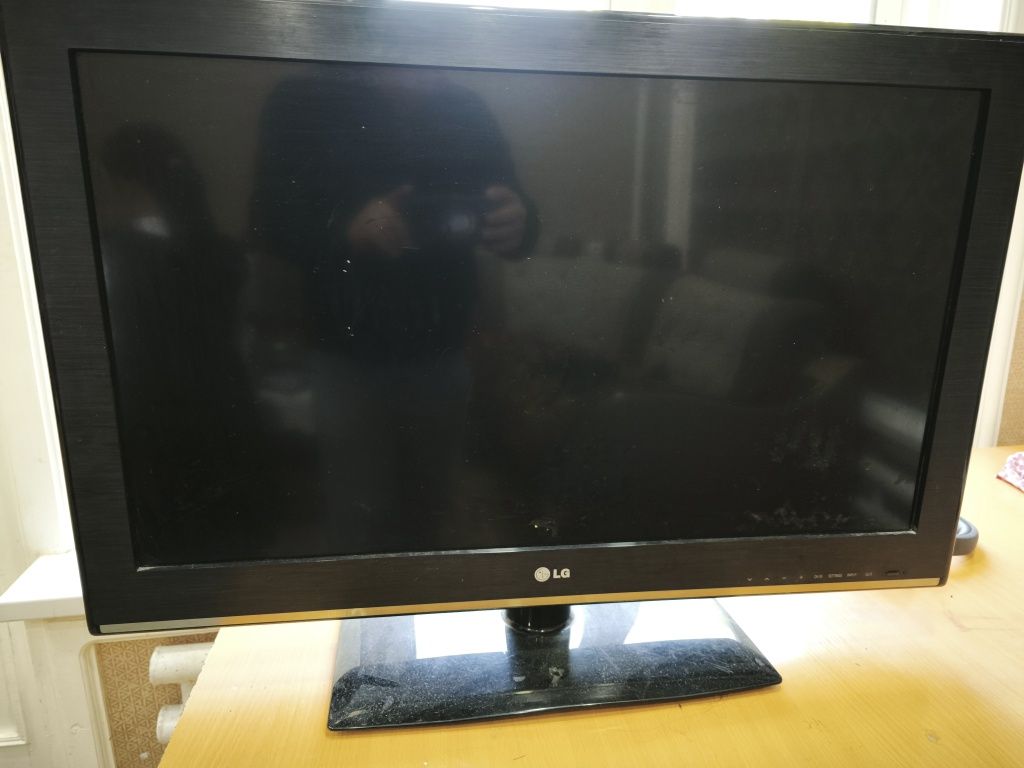 Продаётся телевизор LG Дим 32