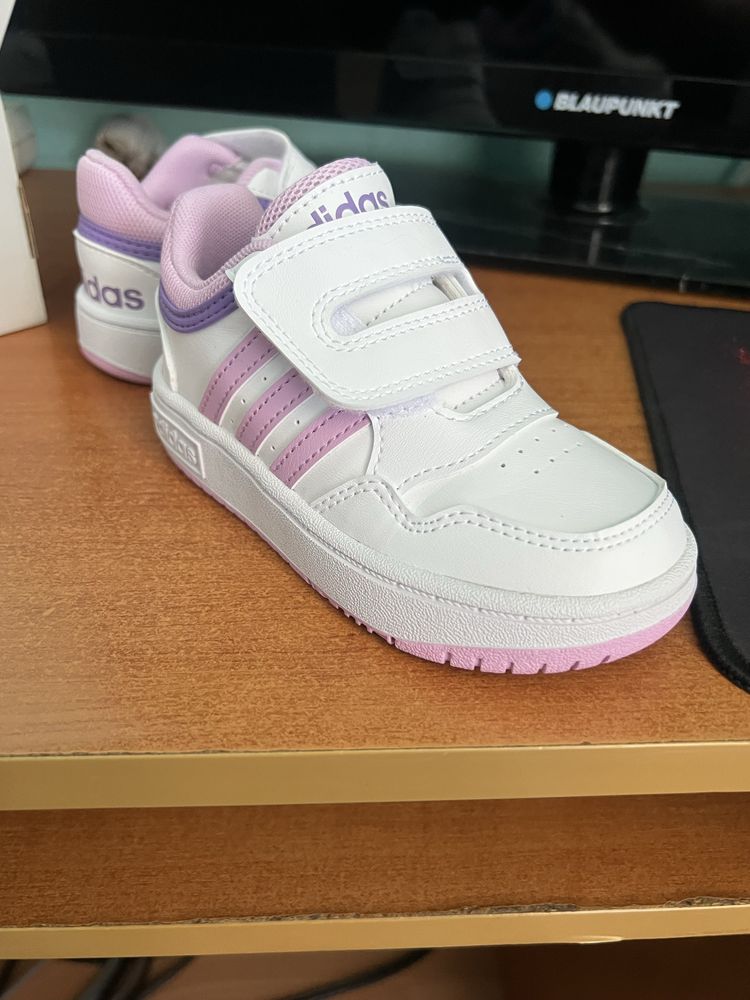 Детски оригинални маратонки Adidas