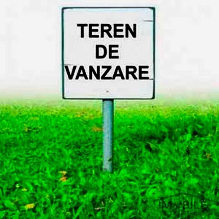 Vând teren intravilan