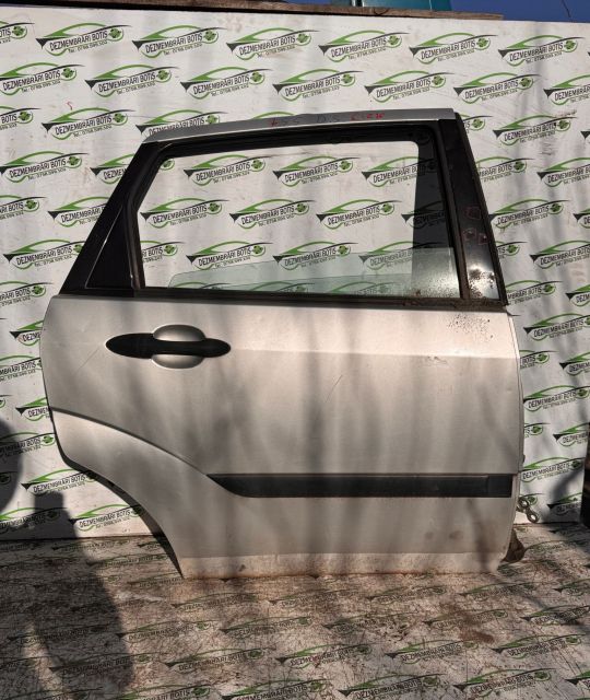 Usa dreapta spate Ford Focus prima generatie