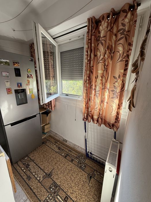 De inchiriat garsoniera – Str. Minis, zona Piata Salajan