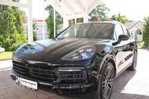 Porsche Cayenne Eur167k: Burmester/ NightVi/ Vent4/ SoftC/ 360/ ACC/ MATRIX/ PDCC/ TVA