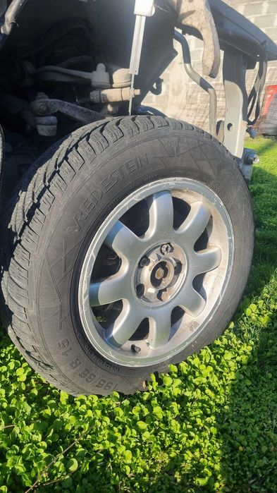 Гуми с джанти R15