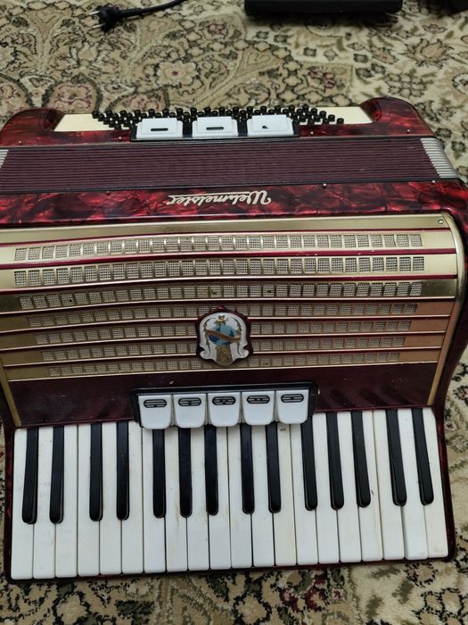 Продается аккордеон