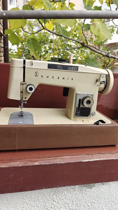 Шевна машина а а а