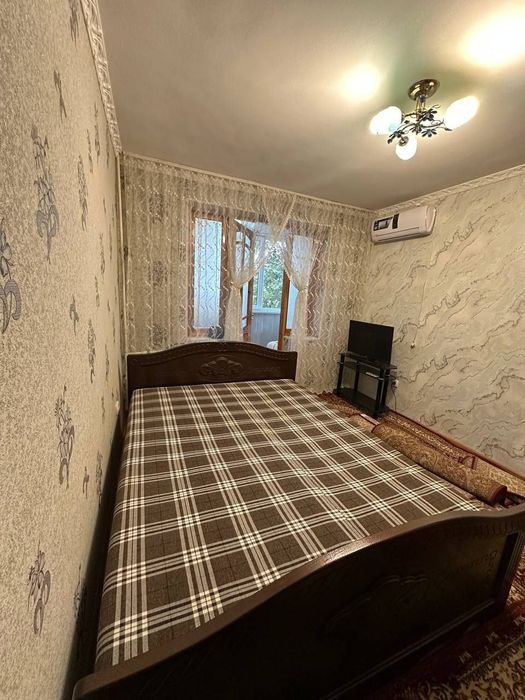 Срочно сдаётся в аренду

2х комната 
2 этаж 
5 этажный дом  
Квартира