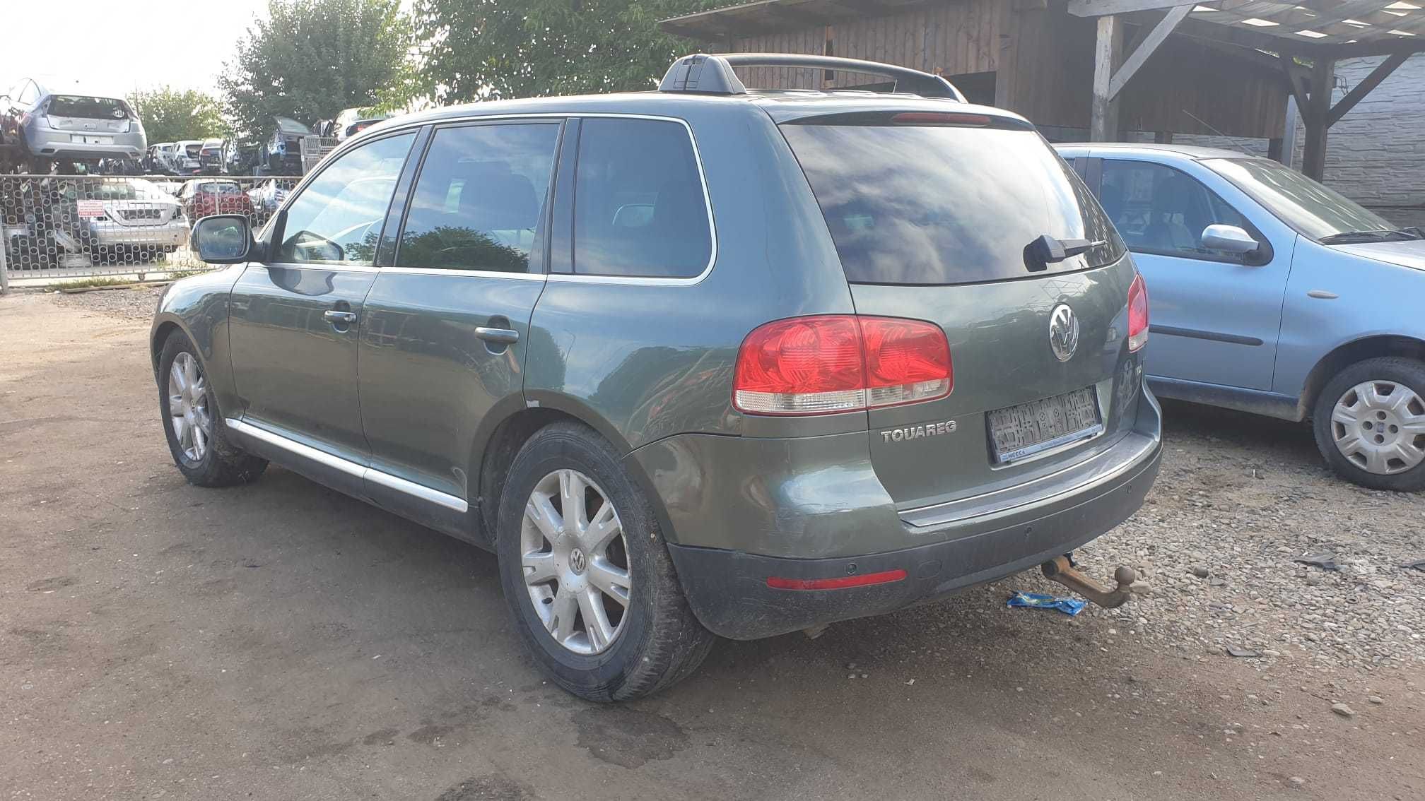 Dezmembrez Volkswagen Touareg 2.5 TDi an 2005 cod motor BAC