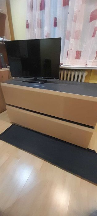 comoda TV                                                   ,