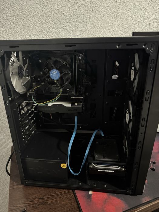 Pc gaming Asus i5 9400f gtx1650 4 gb