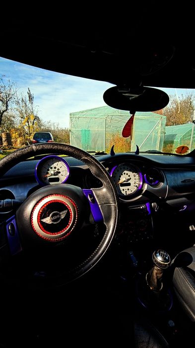 Se vinde Mini Cooper
