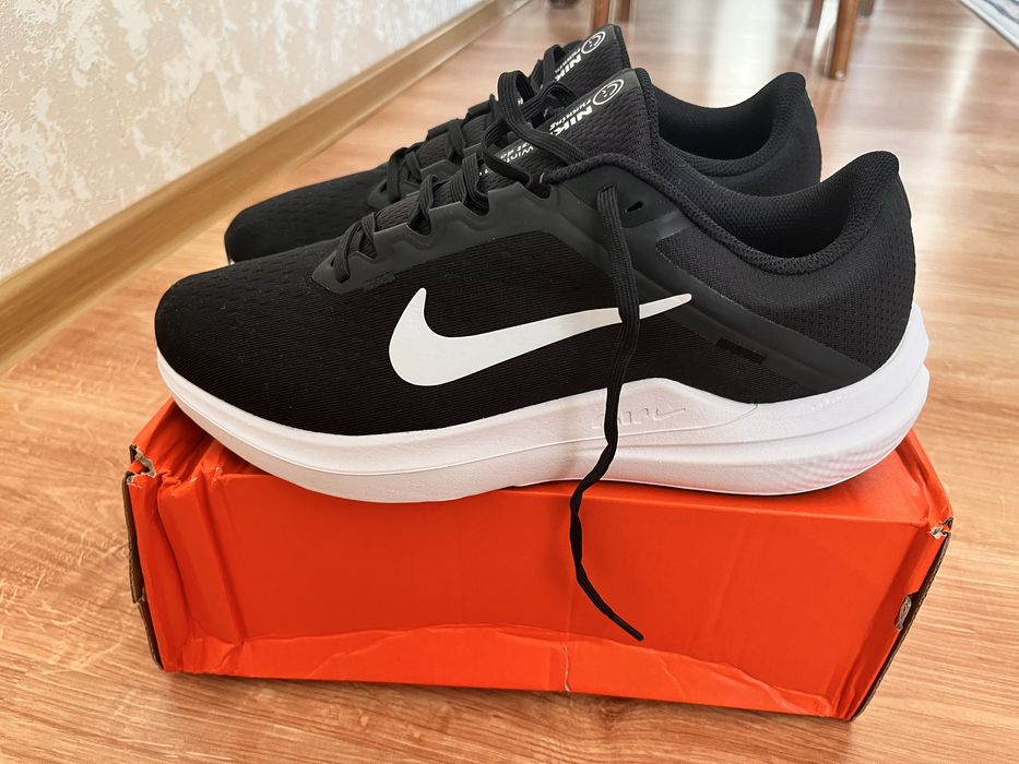Продам кроссовки nike zoom winflo 10