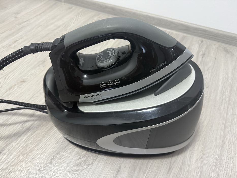 Statie de calcat cu aburi Grundig ( fier de calcat)