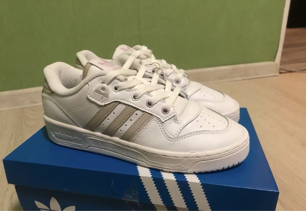 Adidas Rivalry Low W / Дамски 38, 2/3