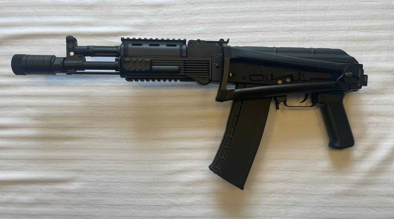 Автоматическая винтовка AK102 на орбизах