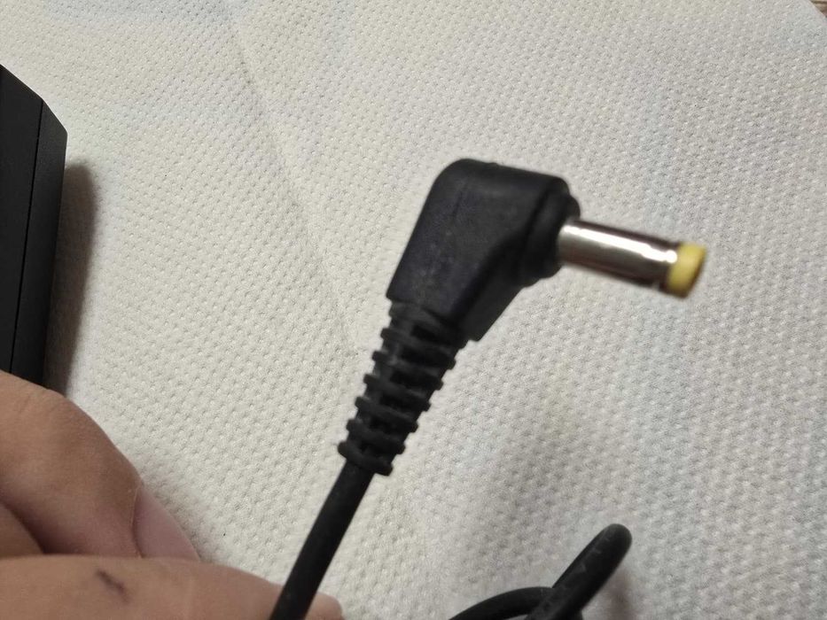 Alimentator SONY PSP Incarcator 5V-1500mA model: PSP-384- poze reale