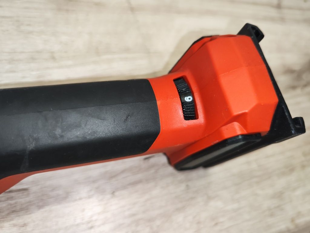 Biax , polizor drept Hilti GDG 6-22 Nuron