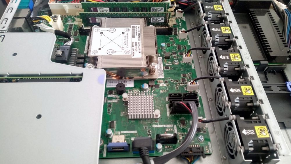 Сървър IBM X3250 M5 Xeon Е3-1241 v3 4C 3.5-3.8GHz 32GB RAID H1110 5458