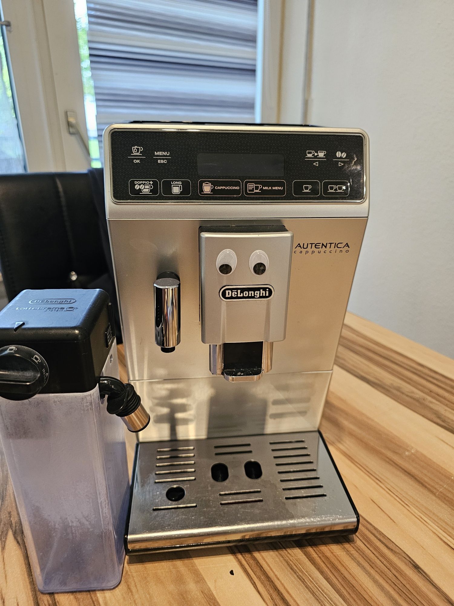 Delonghi autentica cappuccino кафеавтомат