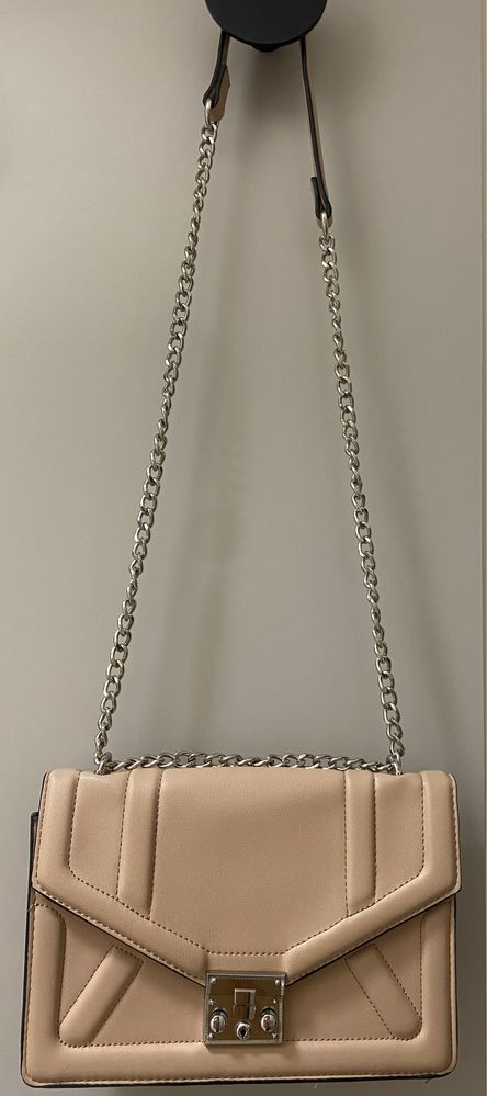 Bershka дамска чанта