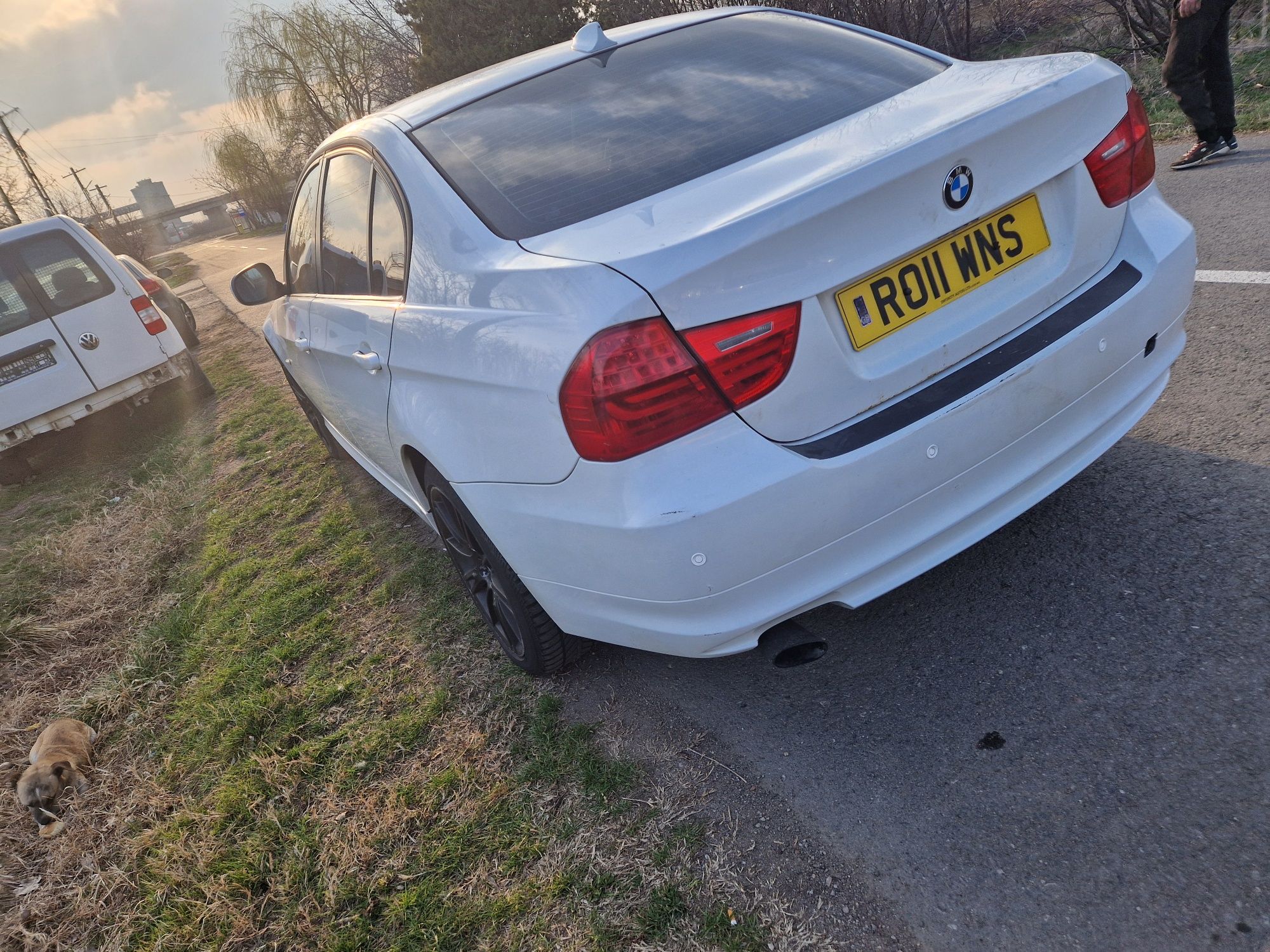 Dezmembrez facelift e90