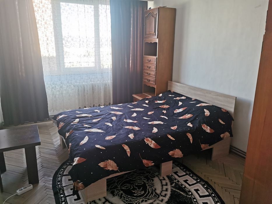 Închiriez apartament 2 camere