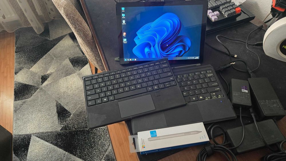 Oferta BF Microsoft Surface Pro 7 ,CPU: I5-1035G4 ,256 Gb, Pen + docki