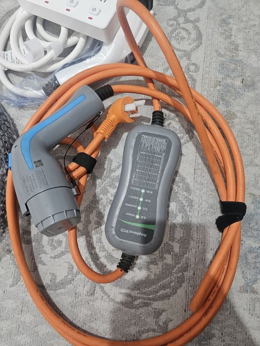 Продам срочно Зарядка для электра кар