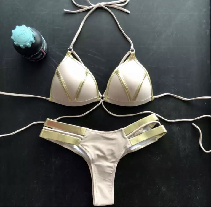 Costum baie C18 (Daira-Shop.ro) negru bej Push up tanga brazilian