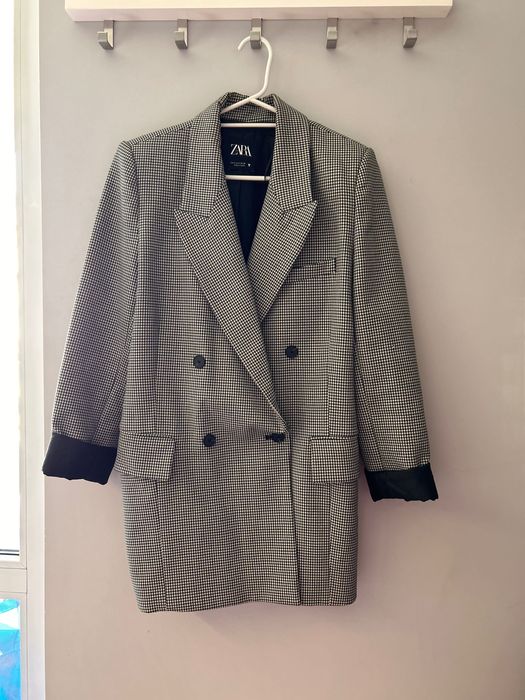 Zara blazer woman