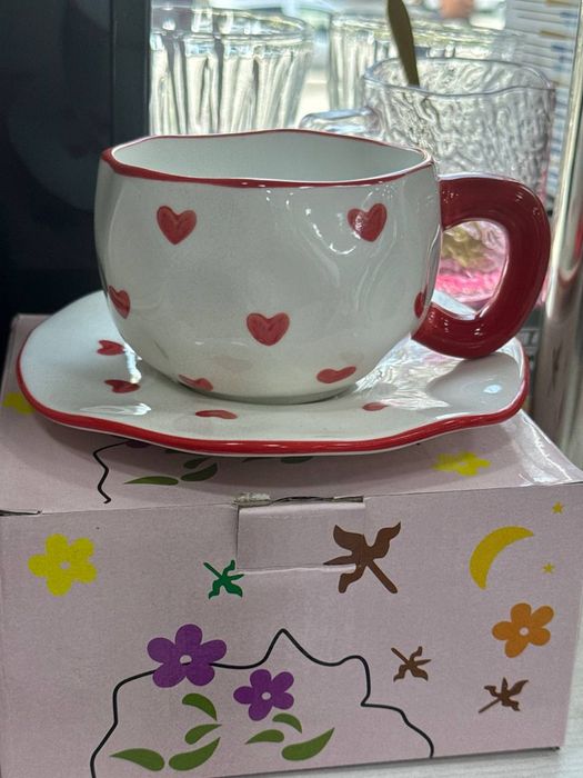 Pinteres bakal tarelkasi bilan