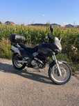 Motocicleta Suzuki XF650 Freewind